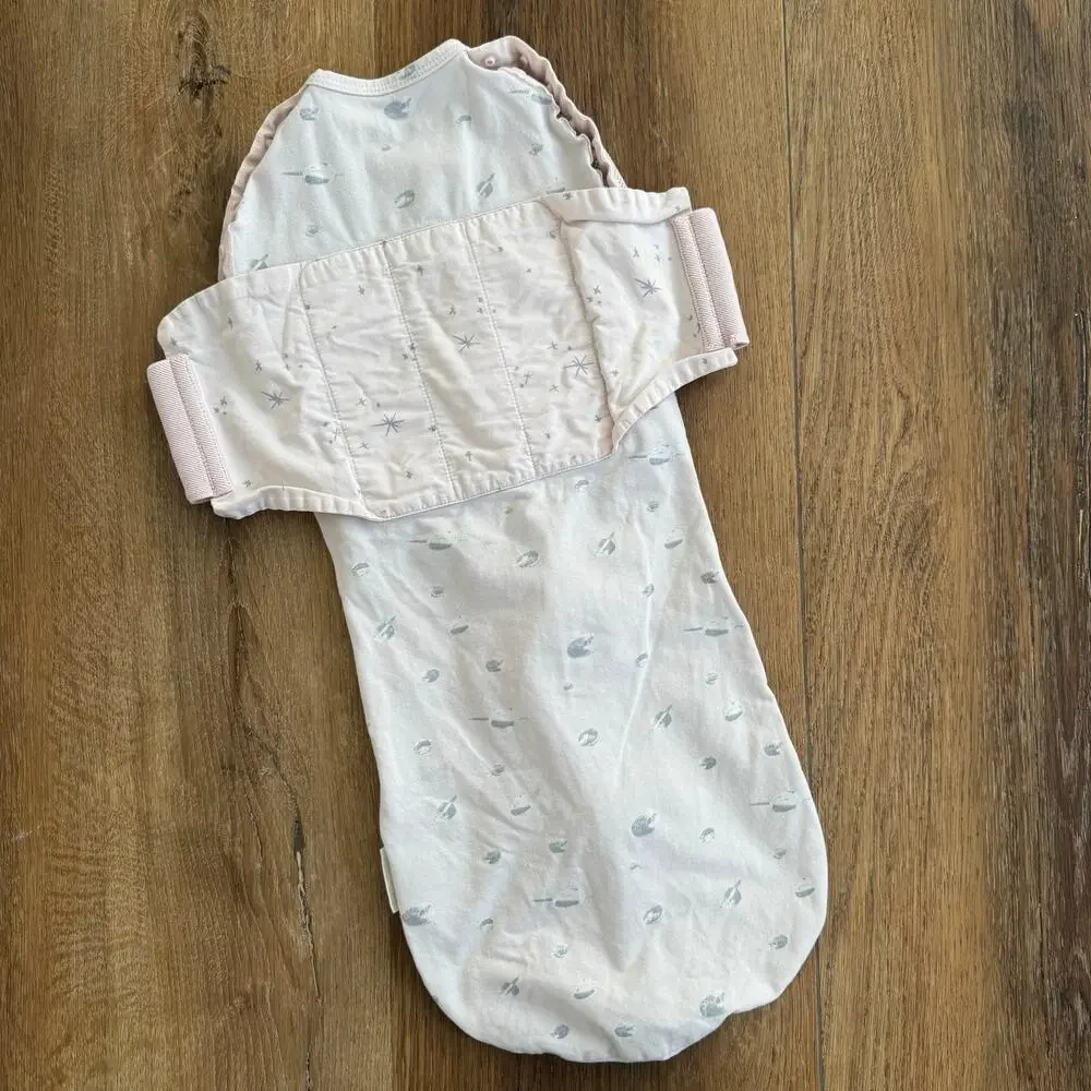 Happiest Baby SNOO Sleep Sack in a Planets Graphic Print